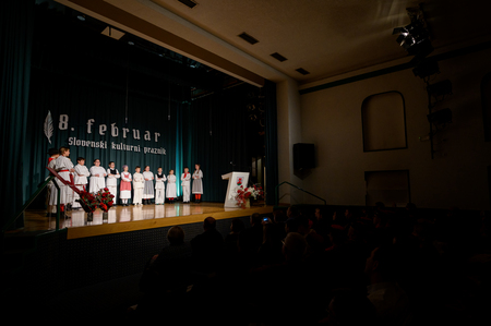 Otroška folklorna skupina OŠ Metlika - Osrednja obcinska prireditev ob slovenskem kulturnem prazniku